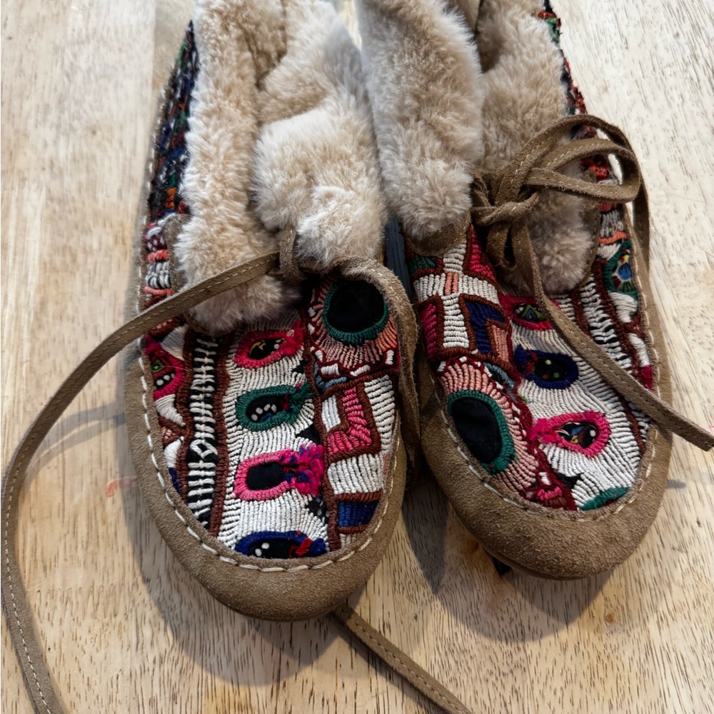 Colorful Patterned Moccasins with Fur Lining